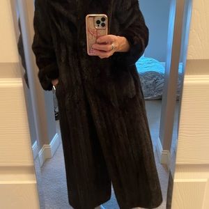 Mink-full length fur coat. Size small/med, Satin lined, Velvet lined pockets